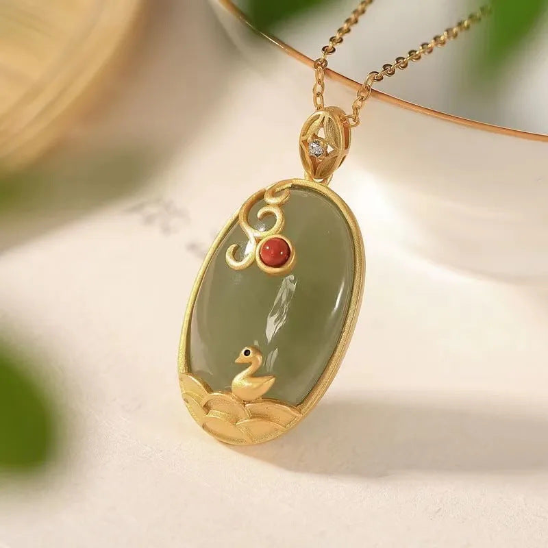 Charming Gold Necklace for Any Occasion