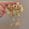 Elegant Gold Earring for Every Occasion