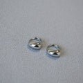 Classic Gold Earring with Timeless Appeal