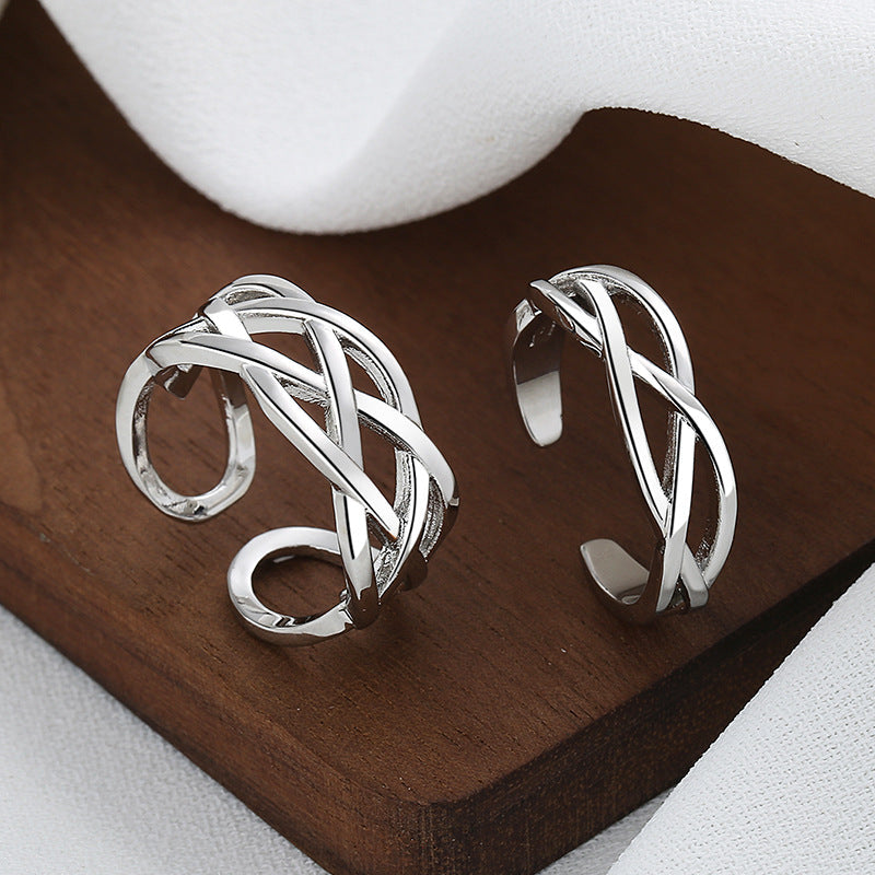 Classic Silver Ring with Timeless Appeal