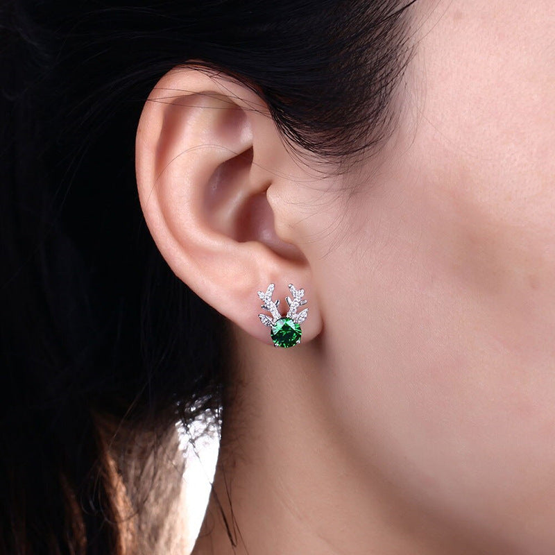 Charming Earring for Any Occasion