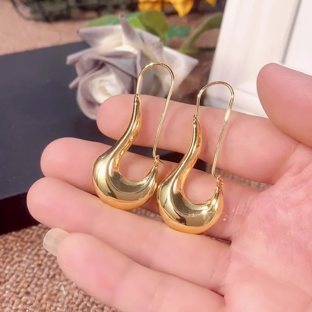 Elegant Earring for Every Occasion