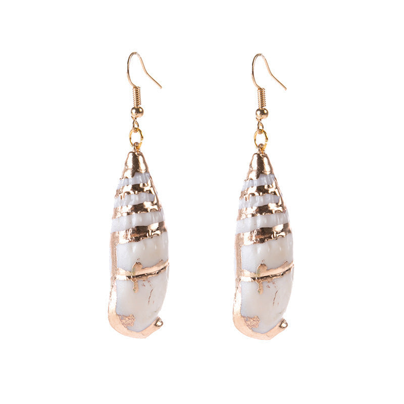 Elegant Gold Earring for Every Occasion