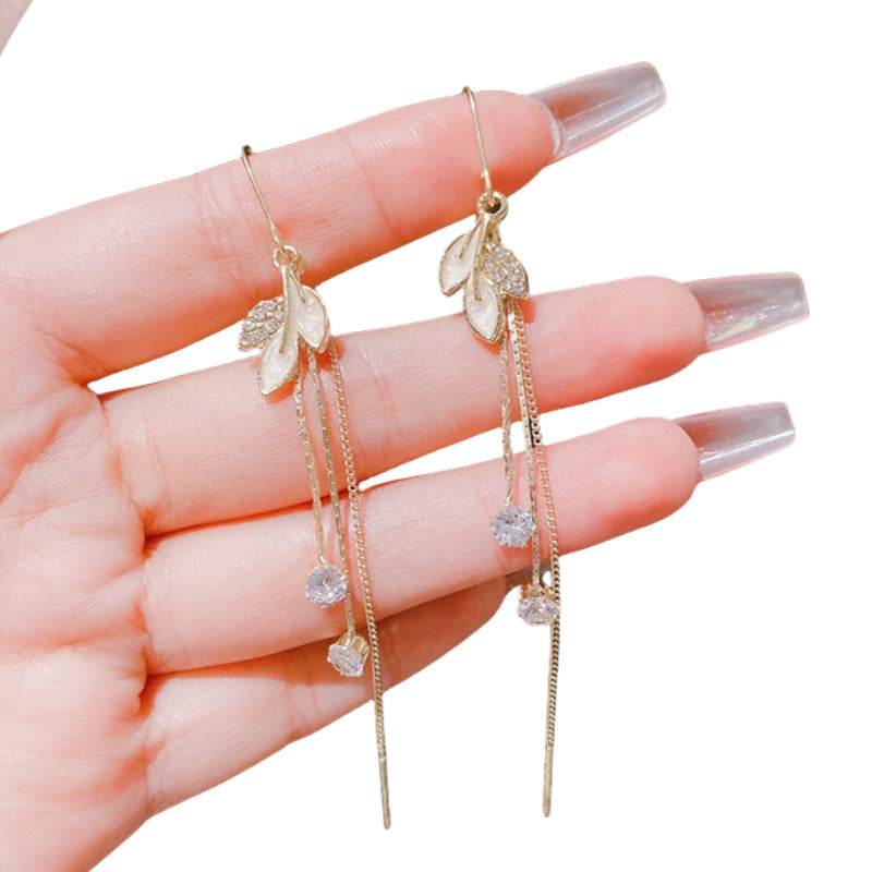 Charming Earring for Any Occasion