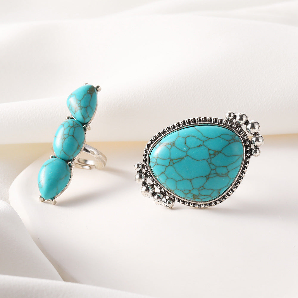 Beautiful Set with Unique Style