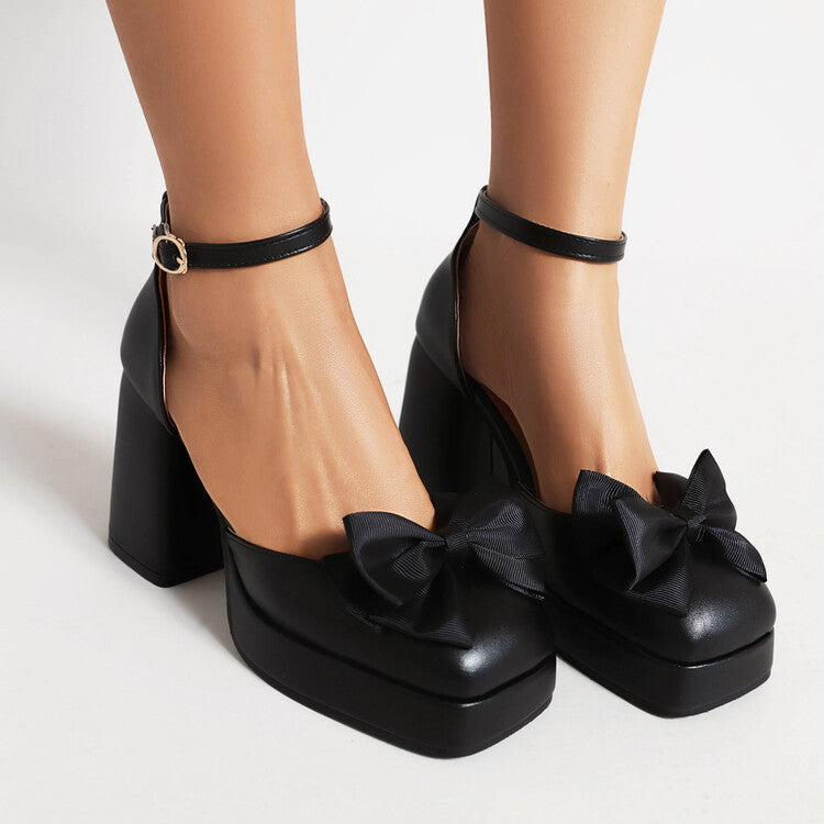 Chic Orthopedic Sandals with Unique Design