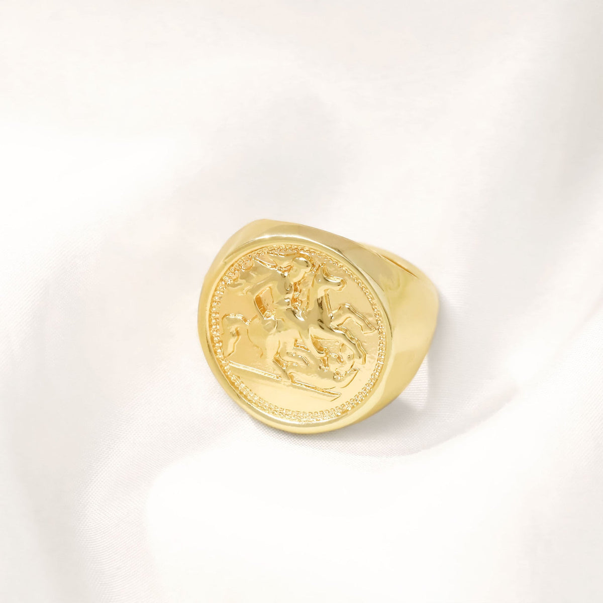 Romantic Gold Ring for Special Moments