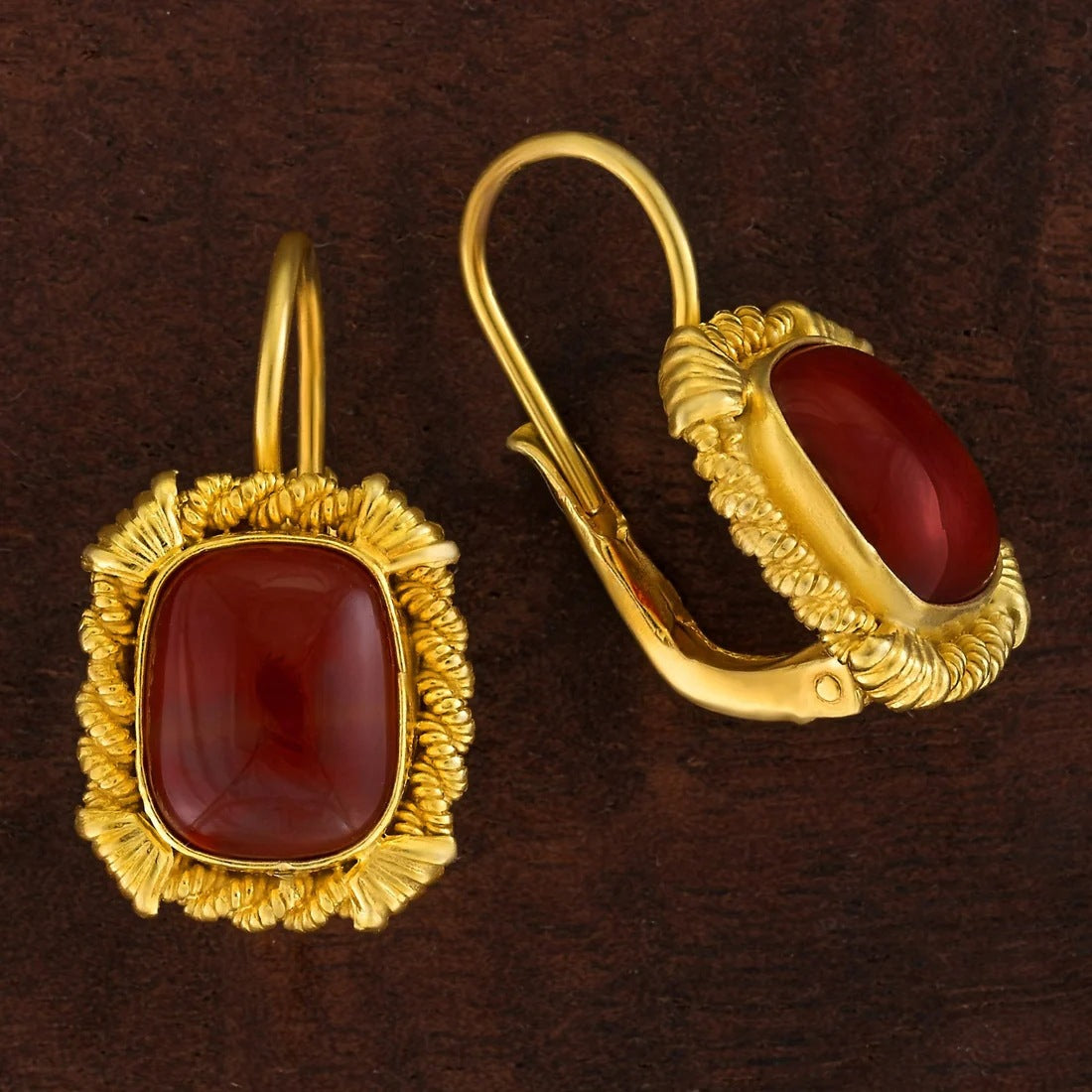 Elegant Earring for Every Occasion