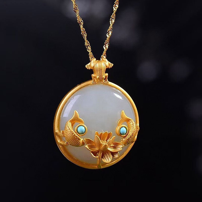 Stunning Silver Necklace for Daily Wear