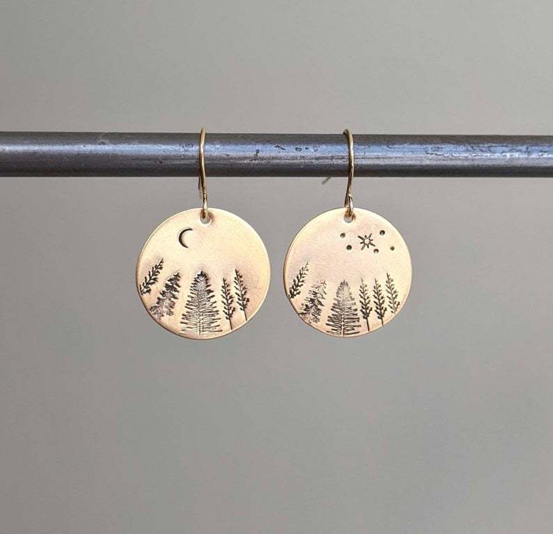Beautiful Gold Earring with Unique Style