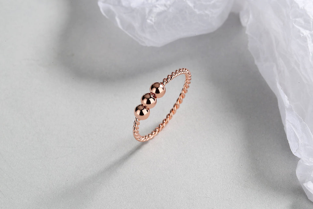Romantic Gold Ring for Special Moments