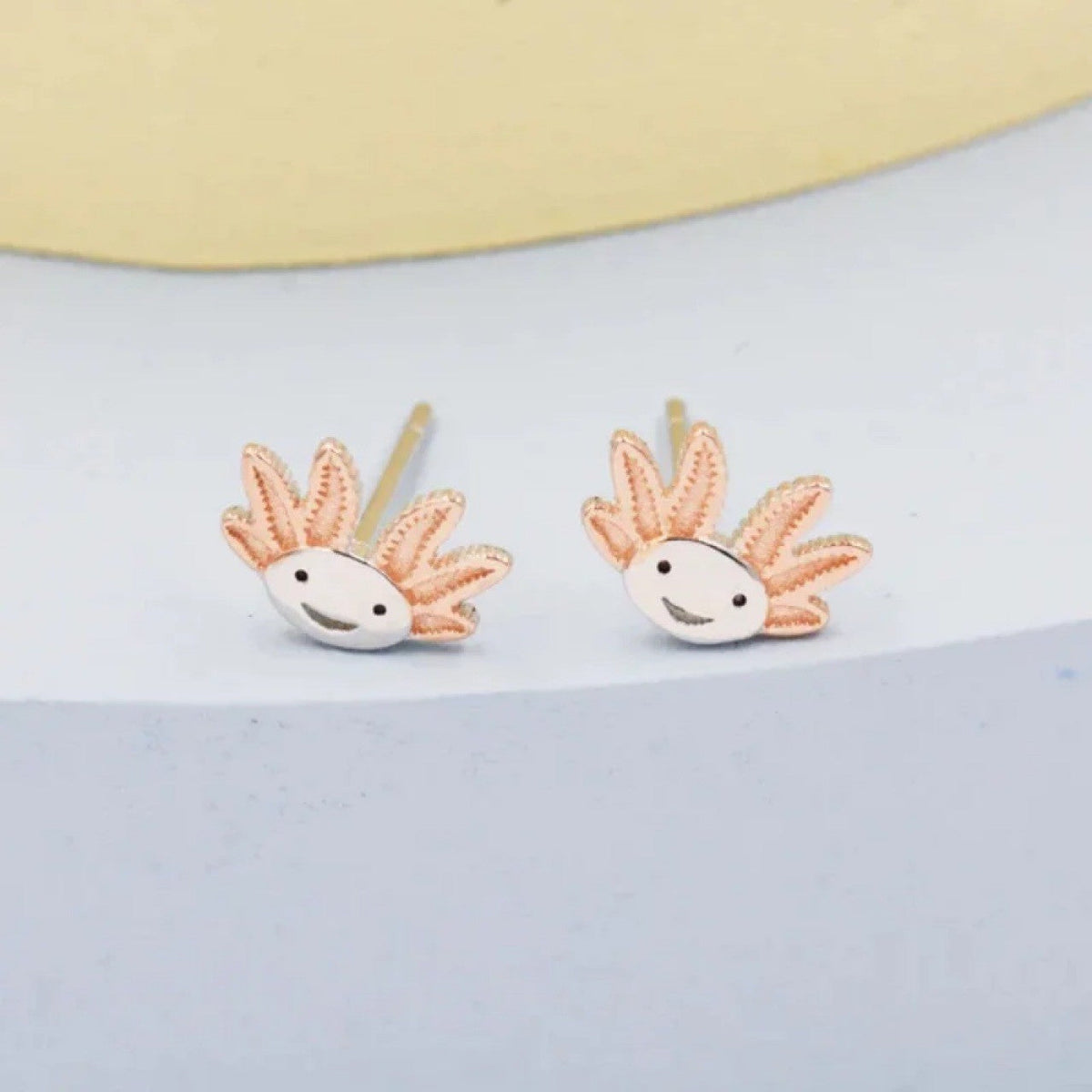 Romantic Gold Earring for Special Moments