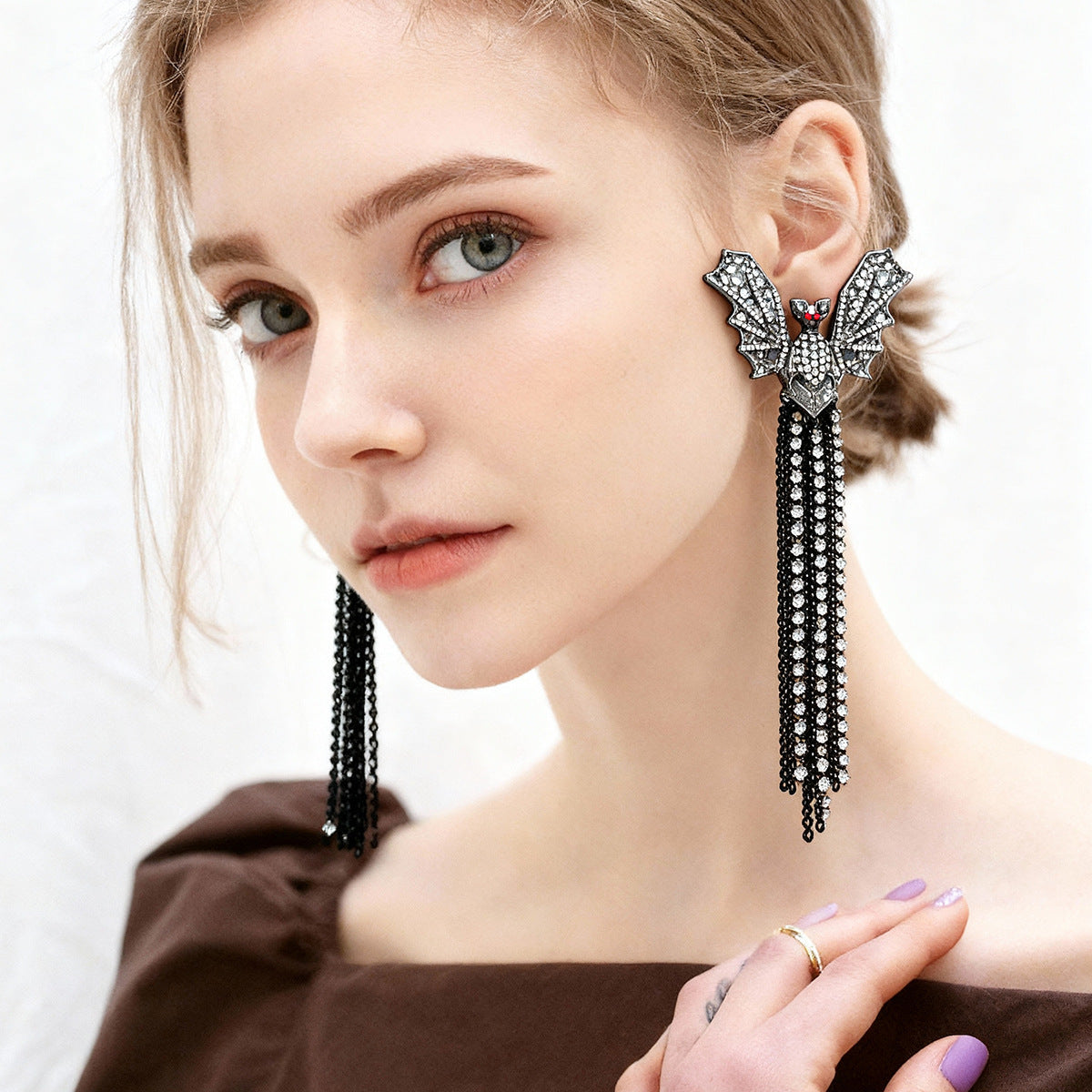 Charming Piece for Any Occasion