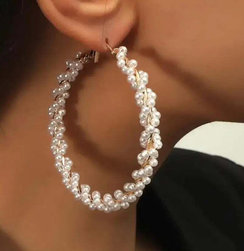 Beautiful Pearl Earring with Unique Style