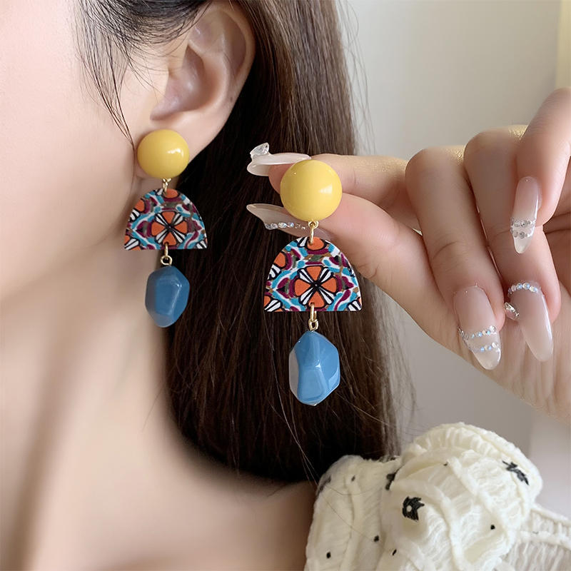 Vintage Handmade Earring