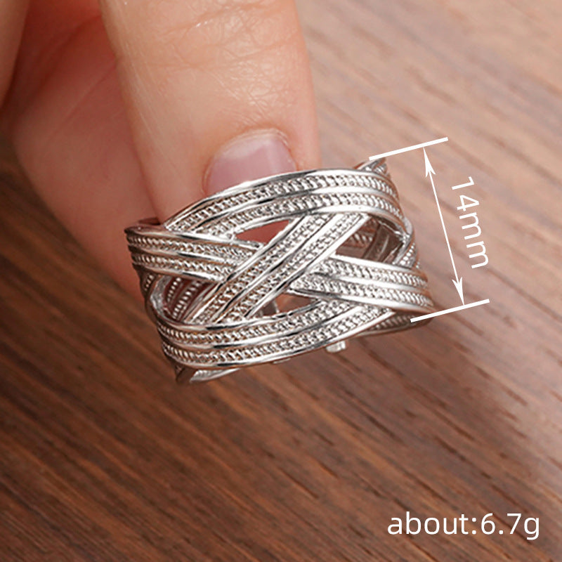 Classic Silver Ring with Timeless Appeal