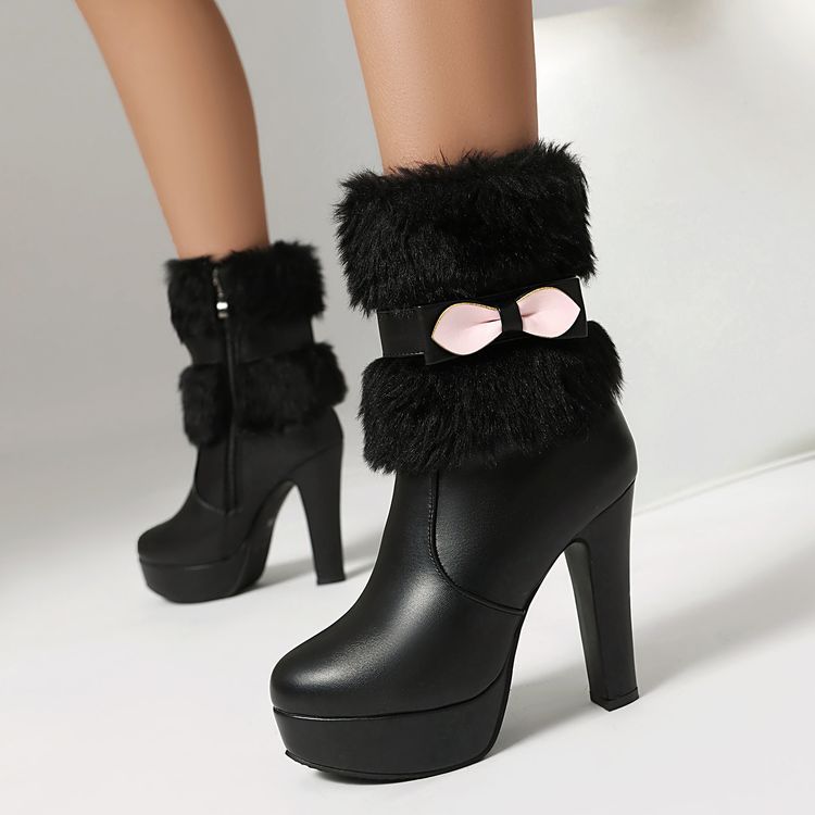 Graceful Orthopedic Boots for Modern Look