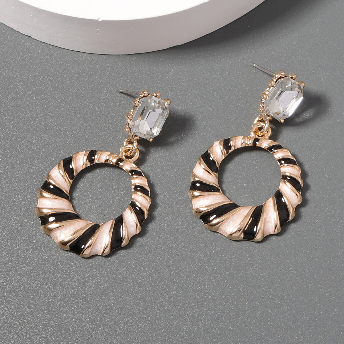 Classic Earring with Timeless Appeal