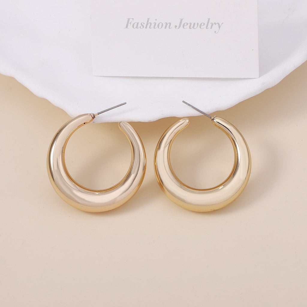 Classic Earring with Timeless Appeal