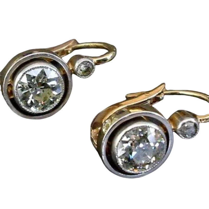 Stunning Gold Earring for Daily Wear