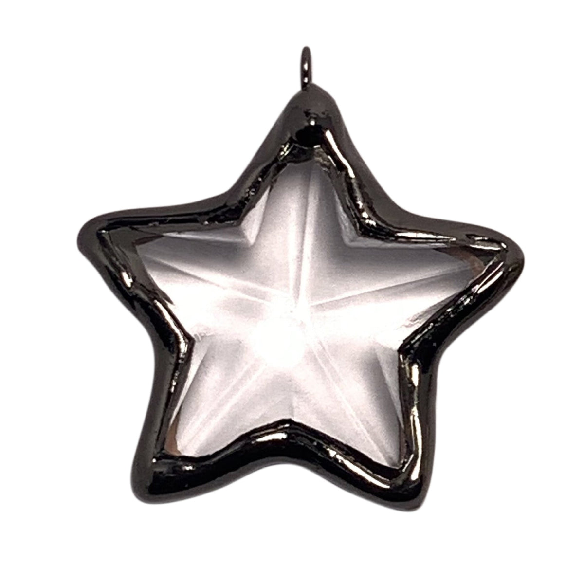Classic Gold Pendant with Timeless Appeal