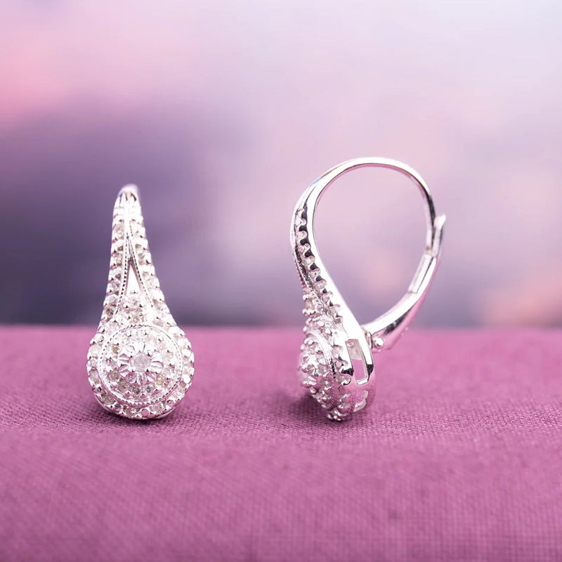 Classic Earring with Timeless Appeal