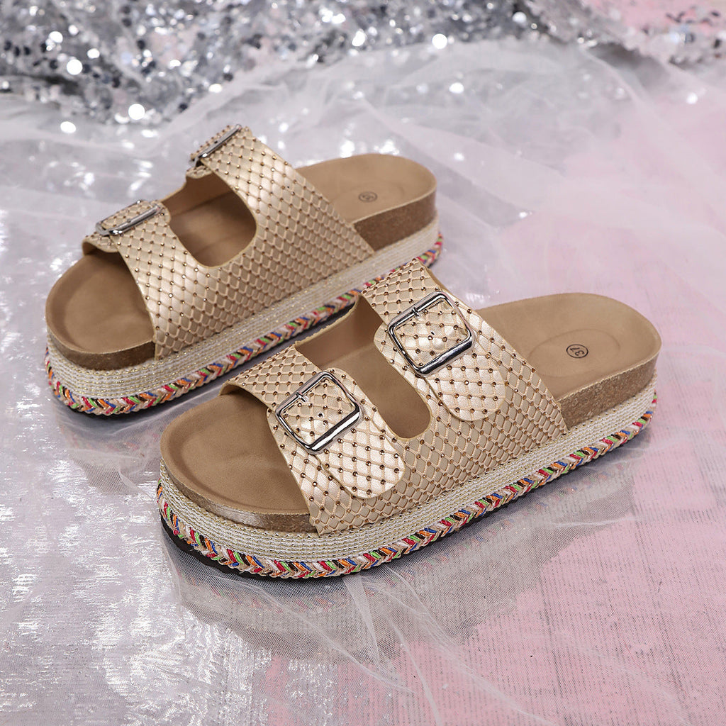 Graceful Orthopedic Sandals for Modern Look