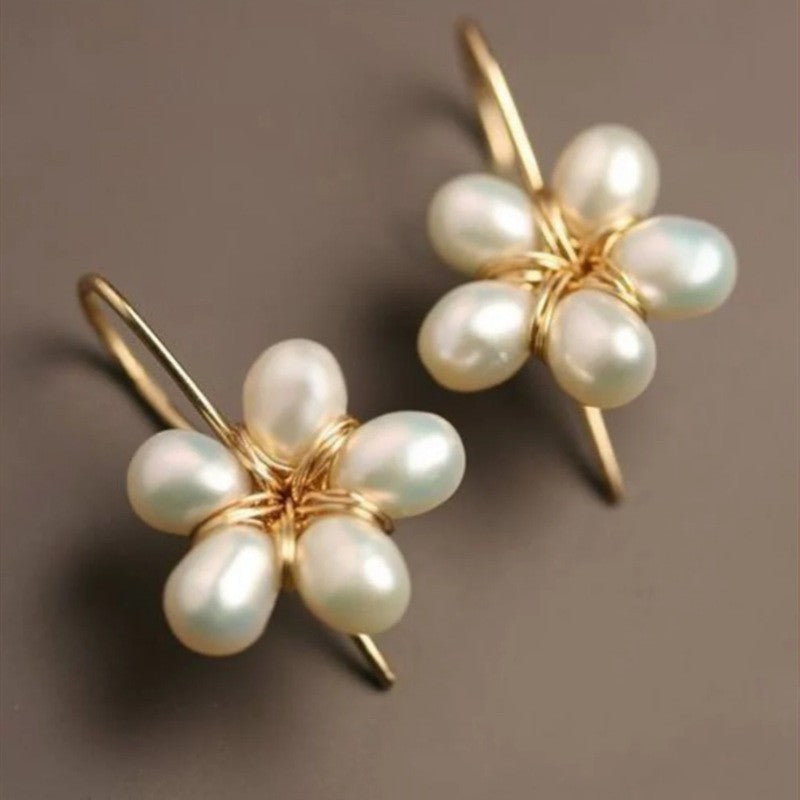 Classic Pearl Earring with Timeless Appeal