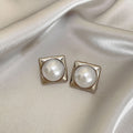 Romantic Pearl Earring for Special Moments