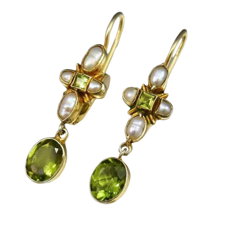 Classic Pearl Earring with Timeless Appeal