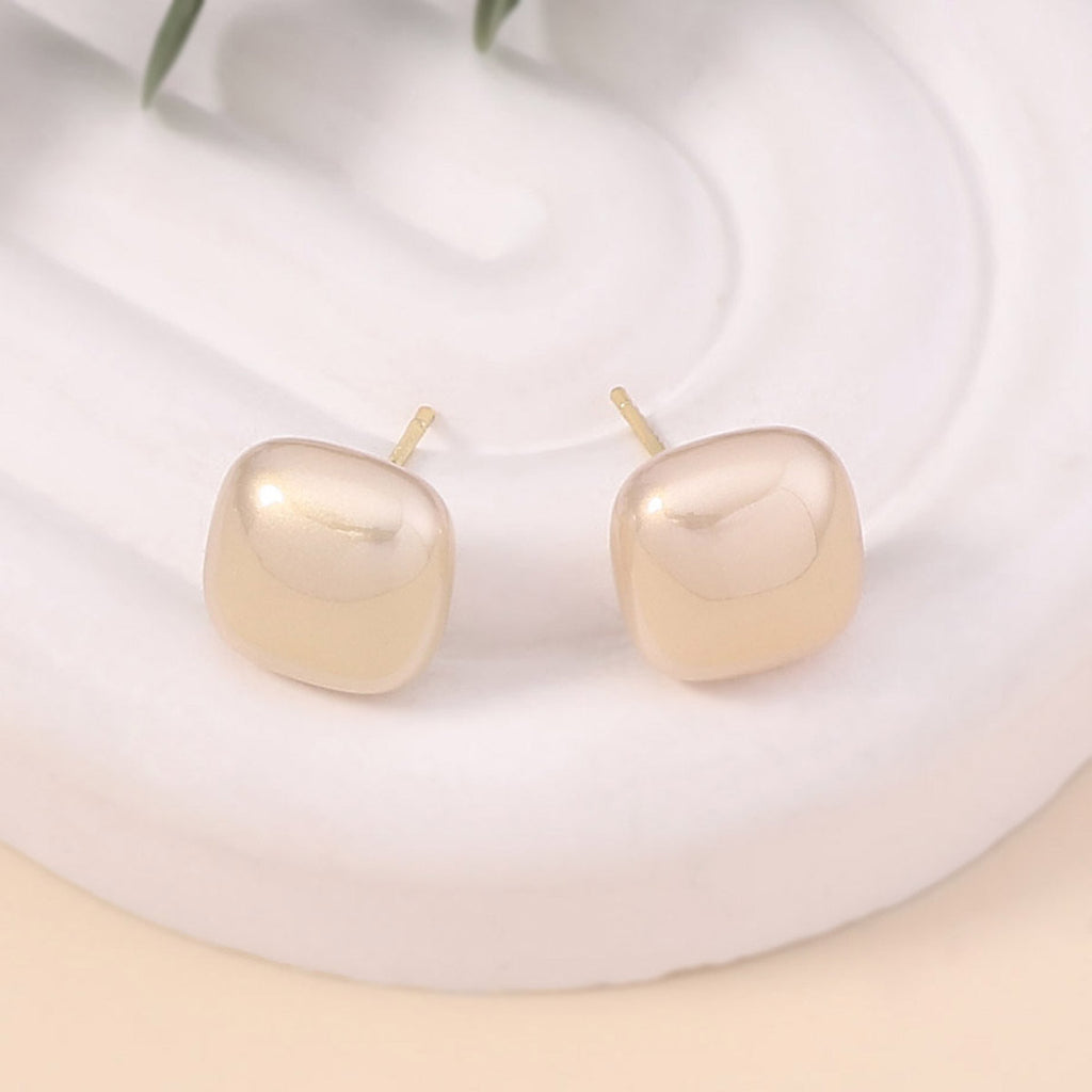 Elegant Pearl Earring for Every Occasion