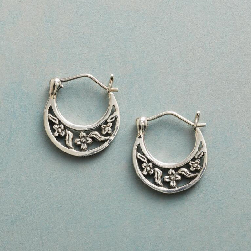 Charming Earring for Any Occasion