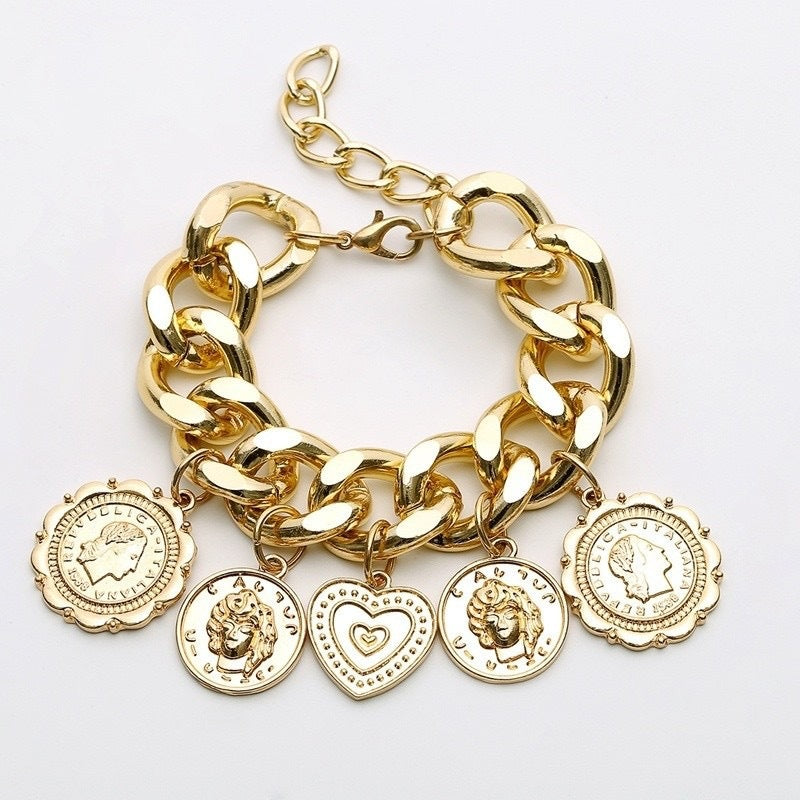 Beautiful Bracelet with Unique Style