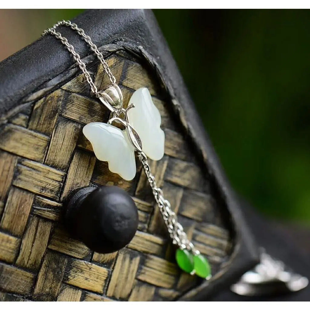 Stunning Necklace for Daily Wear