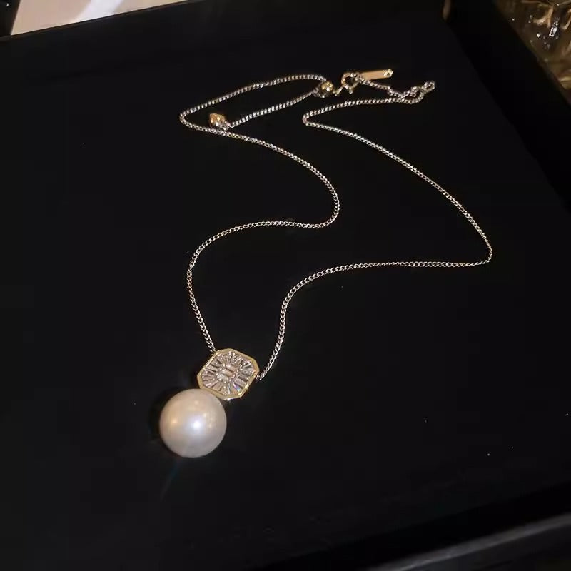 Charming Pearl Necklace for Any Occasion