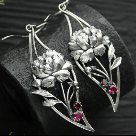 Elegant Silver Earring for Every Occasion