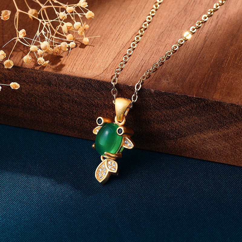 Stunning Gold Necklace for Daily Wear