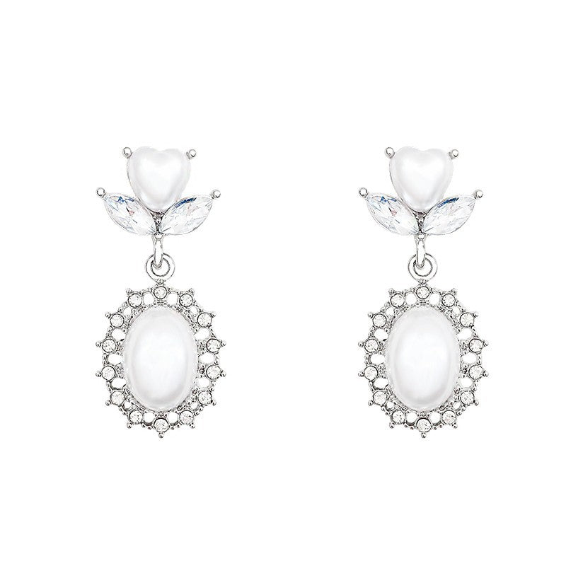 Stunning Pearl Earring for Daily Wear