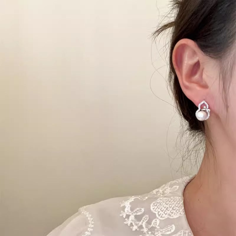 Delicate Artisan Pearl Earring
