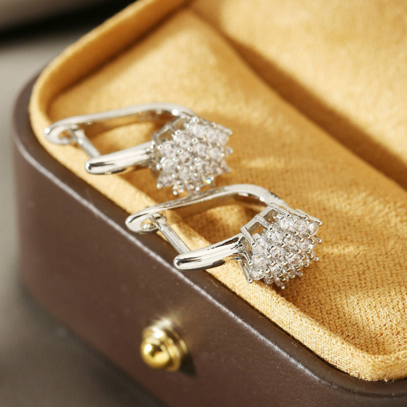 Elegant Earring for Every Occasion