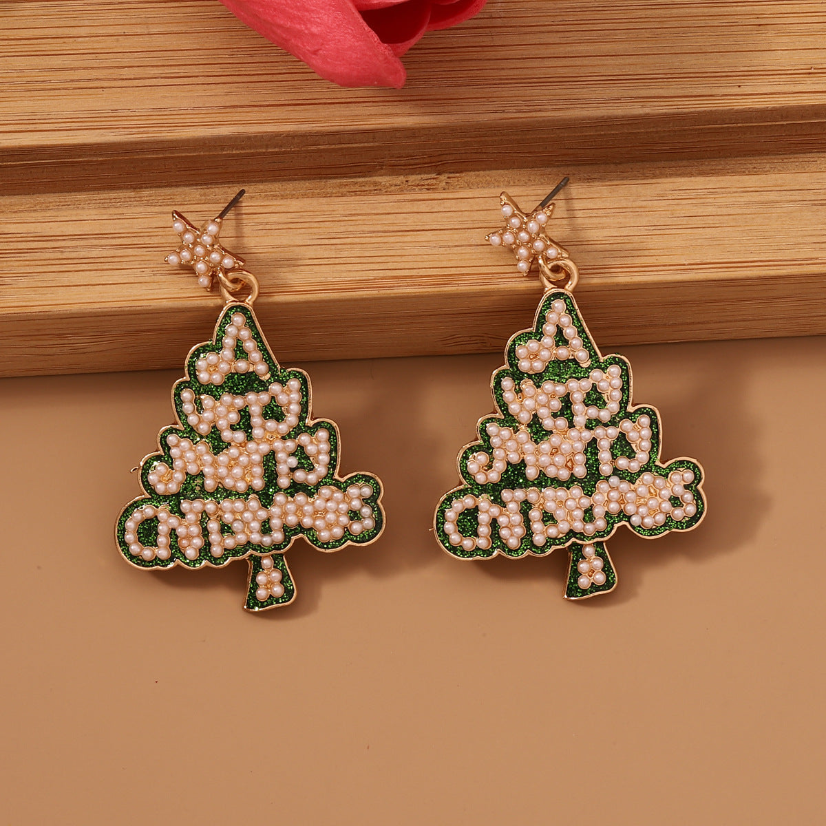 Charming Earring for Any Occasion