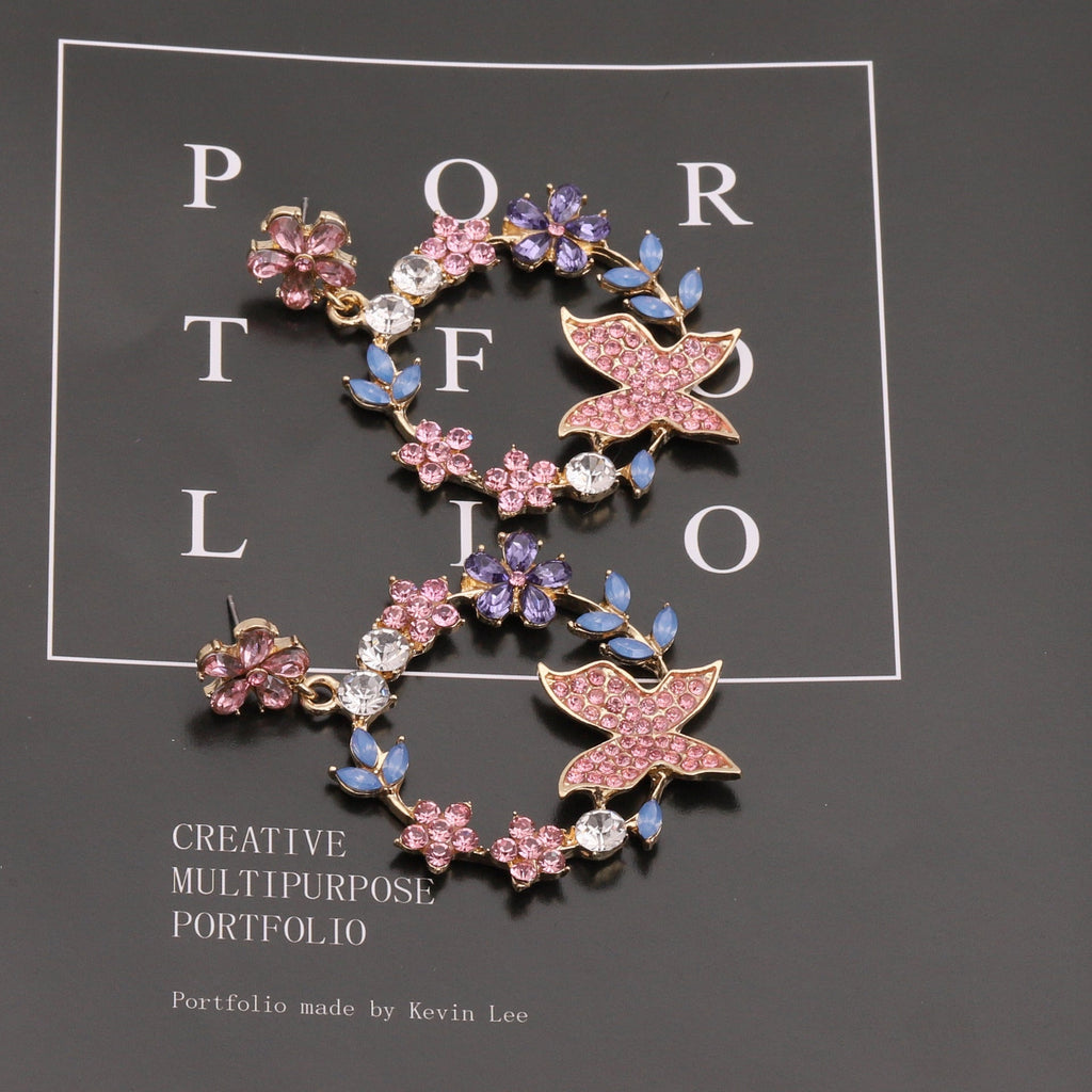 Classic Earring with Timeless Appeal