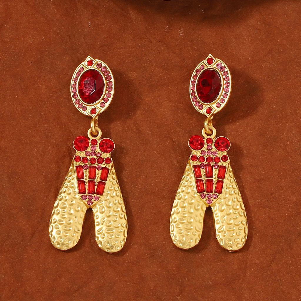 Beautiful Gold Earring with Unique Style