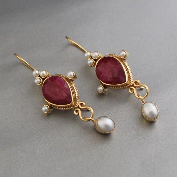 Charming Pearl Earring for Any Occasion