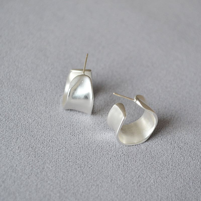 Elegant Gold Earring for Every Occasion