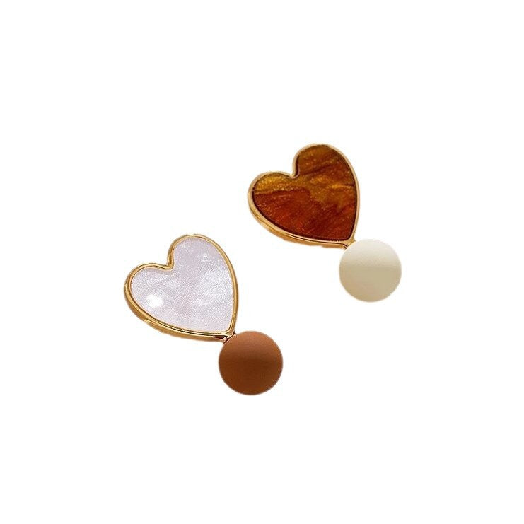 Charming Earring for Any Occasion