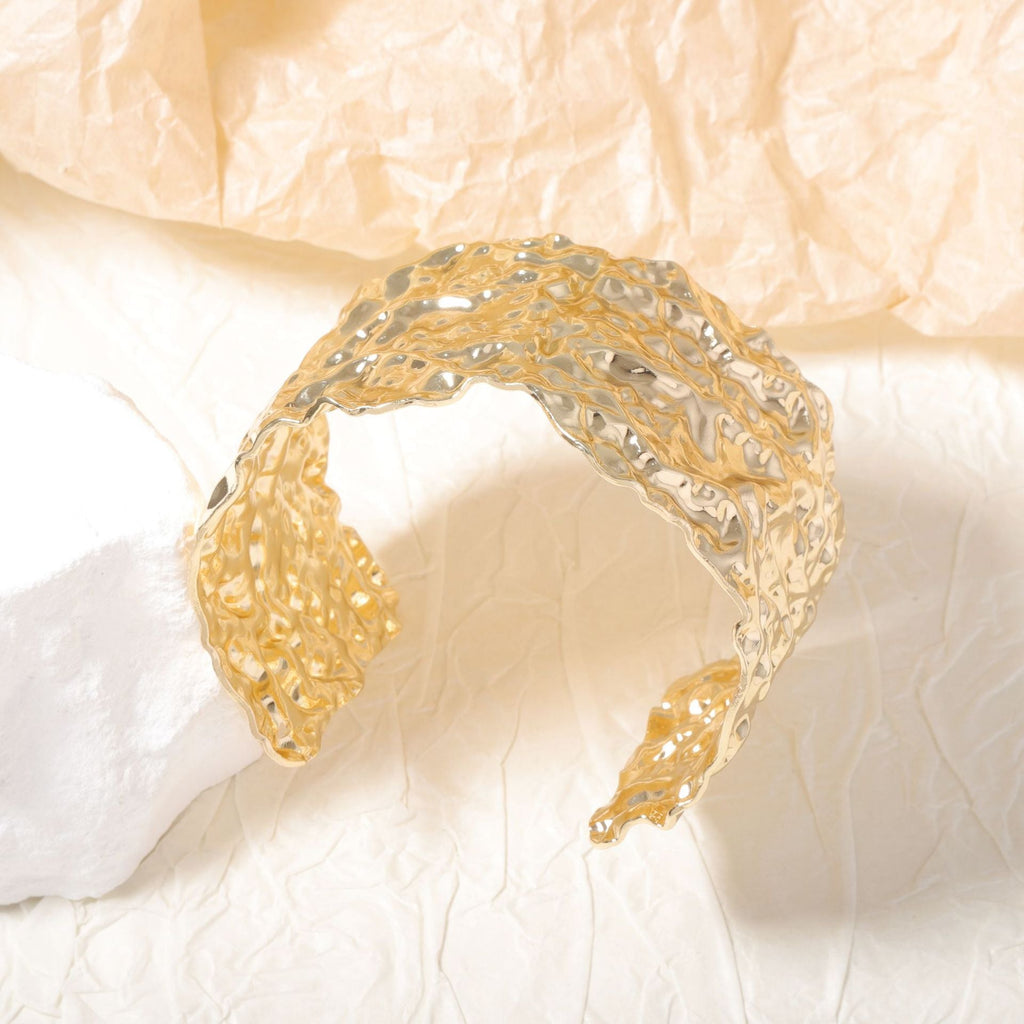 Romantic Bracelet for Special Moments