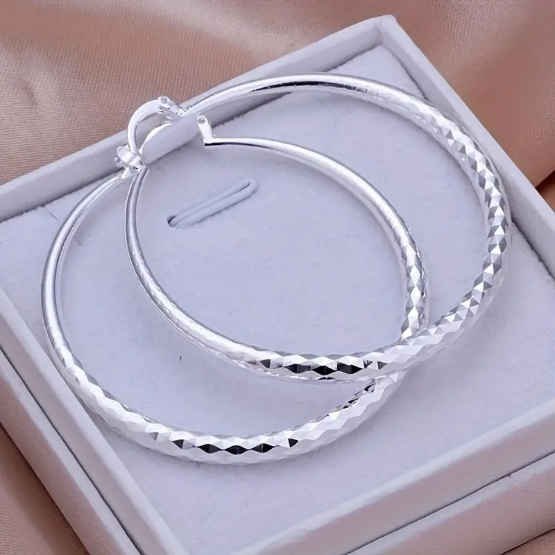 Elegant Silver Earring for Every Occasion