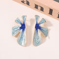 Beautiful Gold Earring with Unique Style
