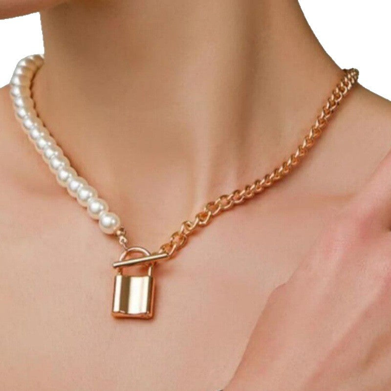 Charming Pearl Necklace for Any Occasion